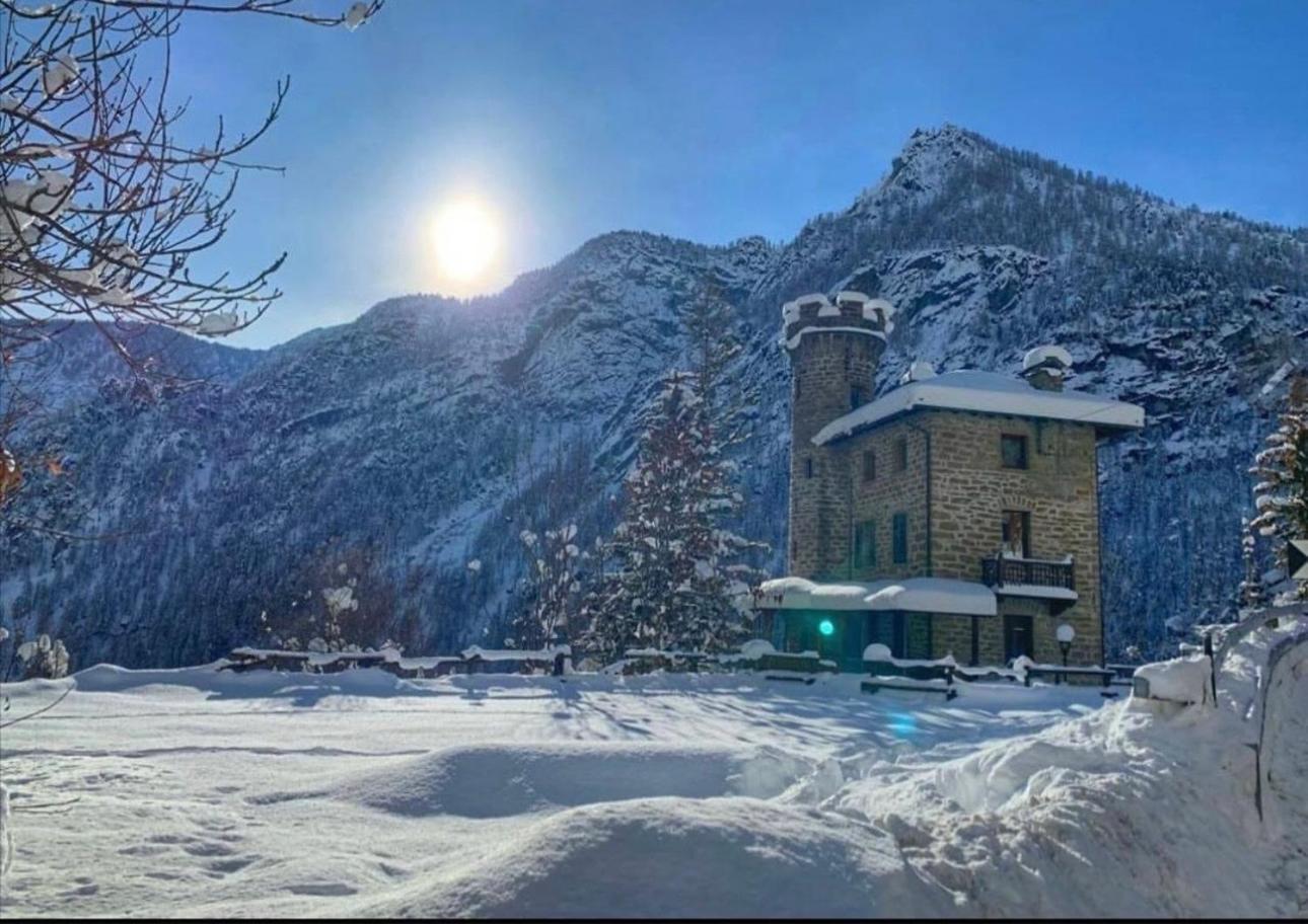 Il Castello Nel Bosco, Appartamento Torrente Шампорше Экстерьер фото